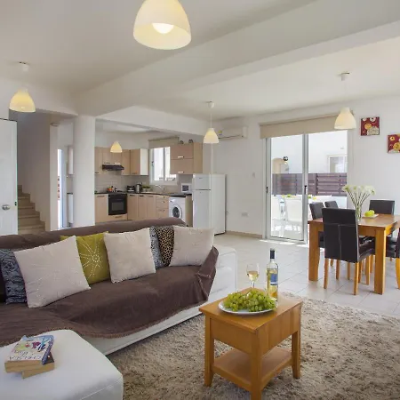 Imagine Your Family Renting This Luxury Contemporary Style Villa, 1455 프로타라스